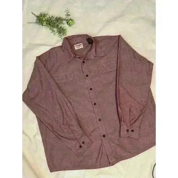 Wrangler Authentics Mens XL Red Chambray Shirt Long Sleeve Cotton Light Wash Vtg - Picture 1 of 11